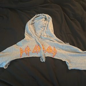 Forever 21 cropped grey ‘Def Leppard’ hoodie